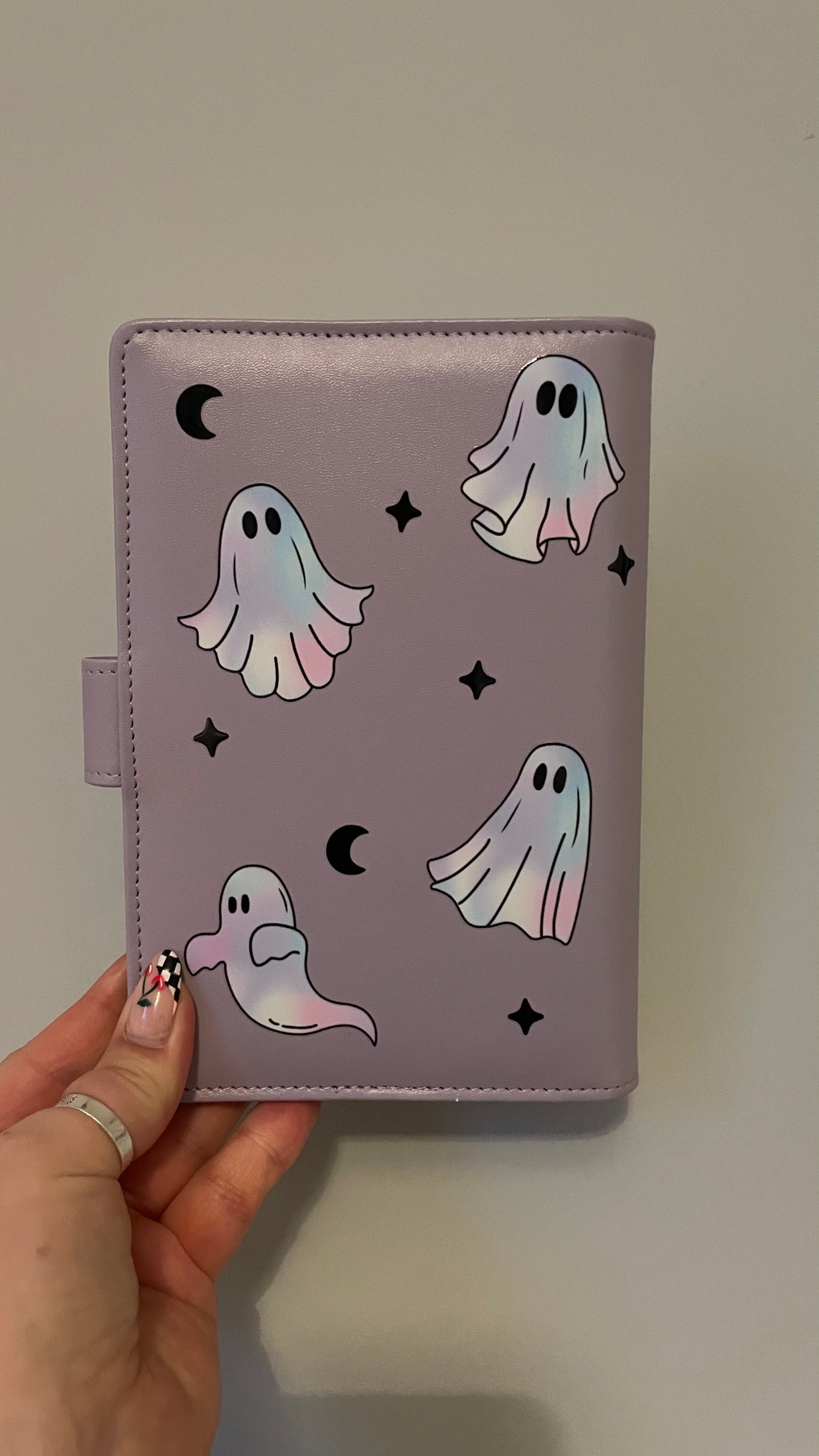 Ghostly budget binders