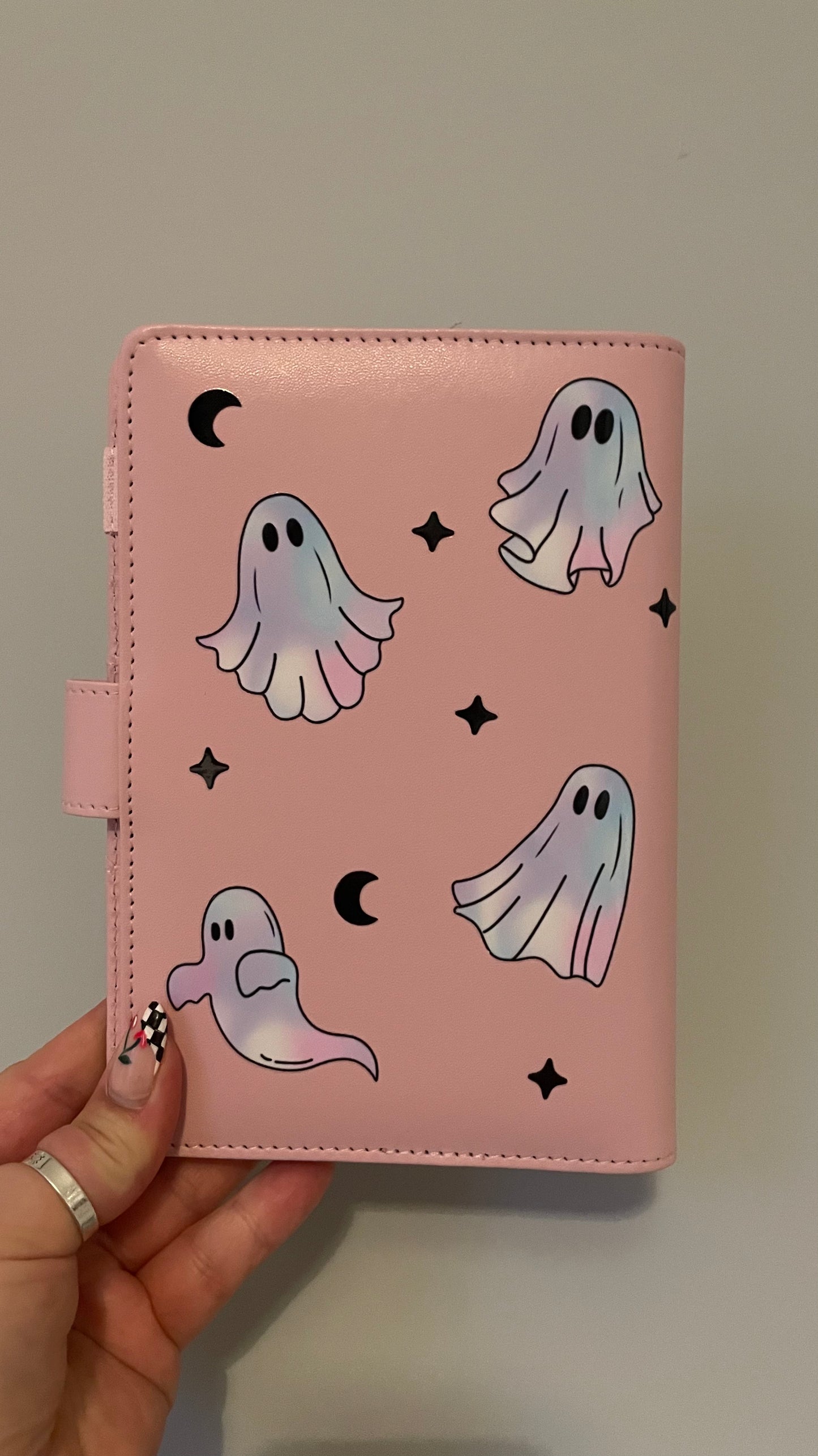 Ghostly budget binders