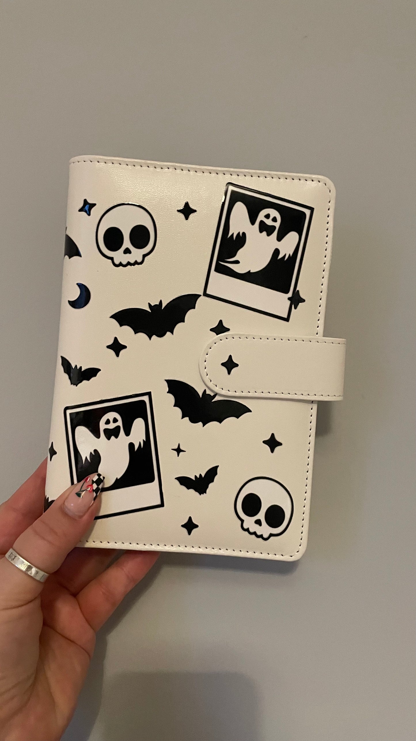 Spooky budget binder