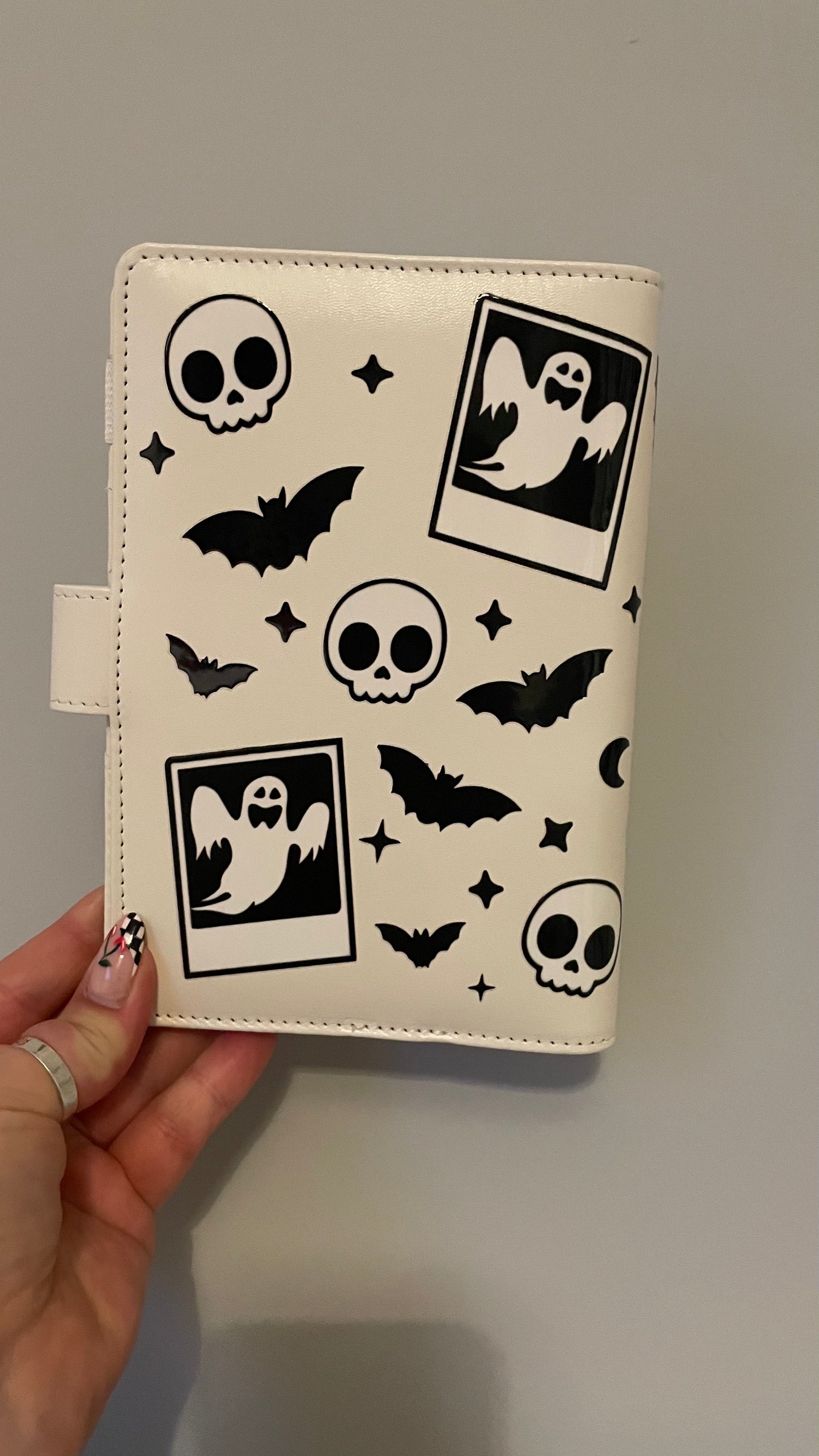 Spooky budget binder